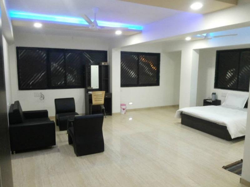 Hotel Rajdeep Inn Ahmedabad Eksteriør billede