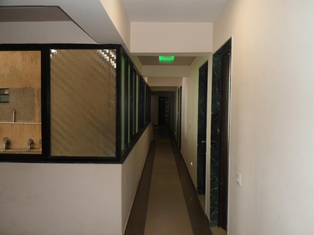 Hotel Rajdeep Inn Ahmedabad Eksteriør billede