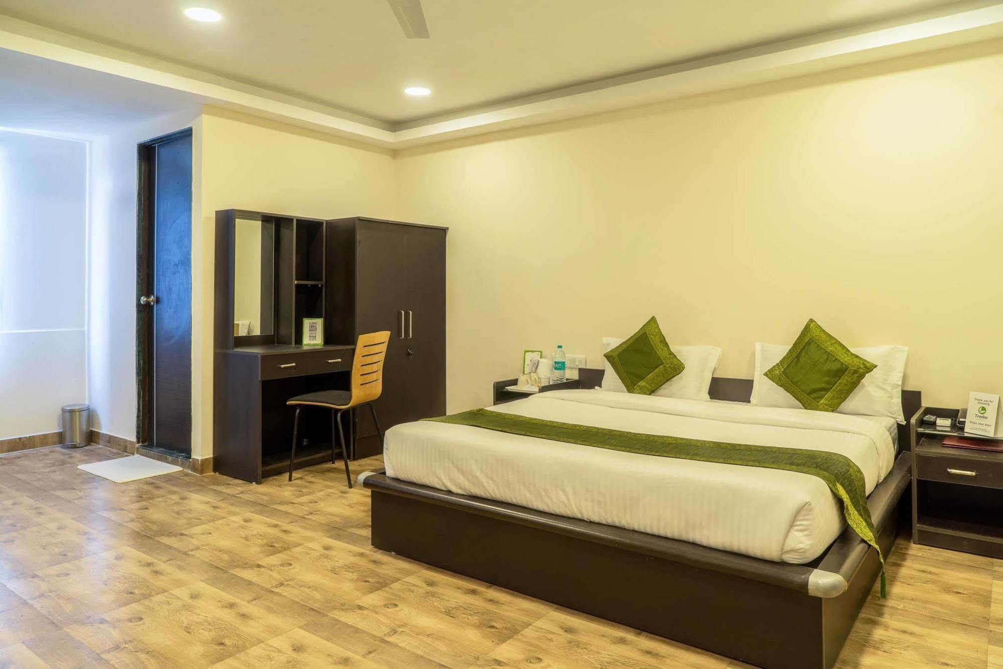 Hotel Rajdeep Inn Ahmedabad Eksteriør billede